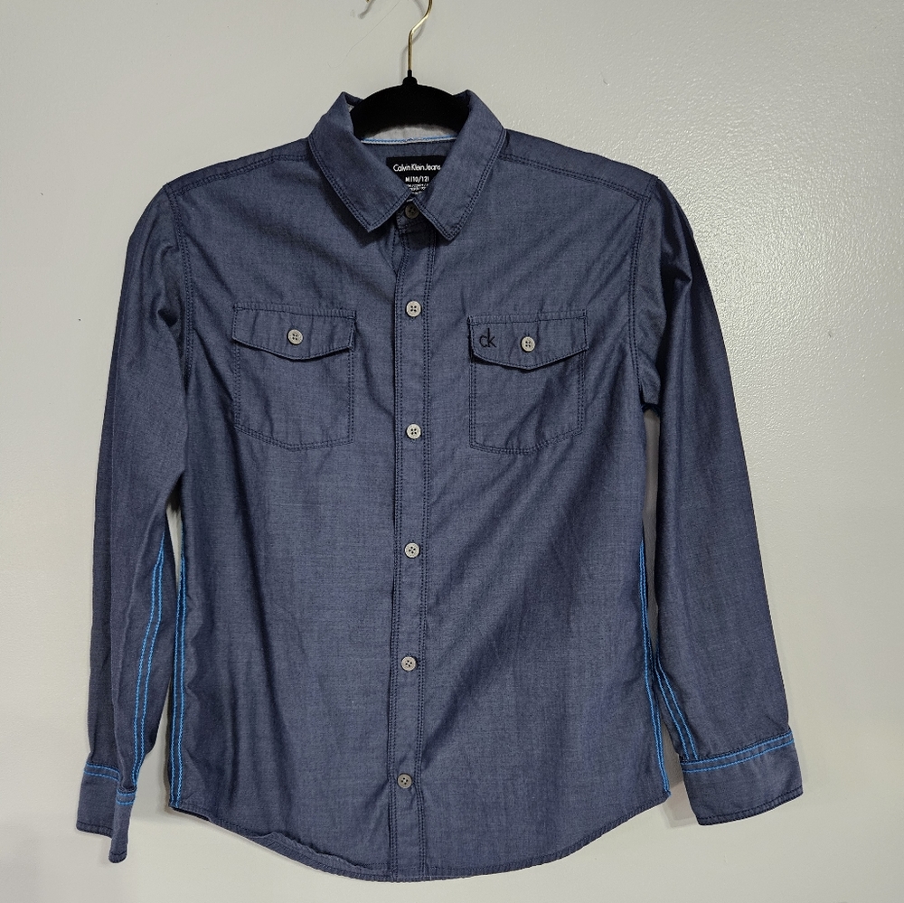 Calvin Klein Button Down Long Sleeved Boys Size 10/12. Color Blue